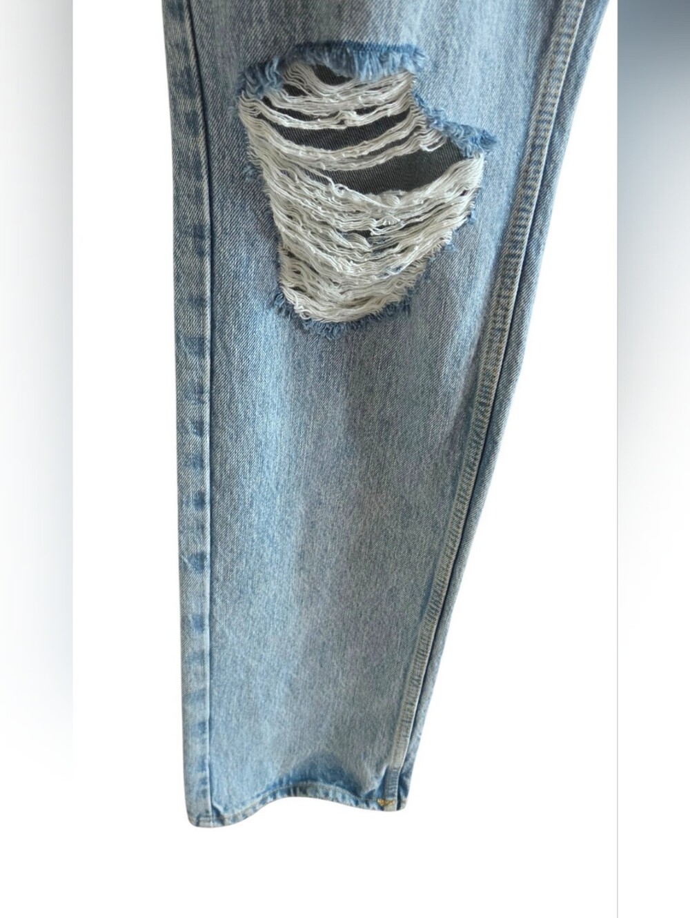 Good American Straight Leg Jeans 10/30 Light Wash Distressed High Rise - Picture 5 of 9